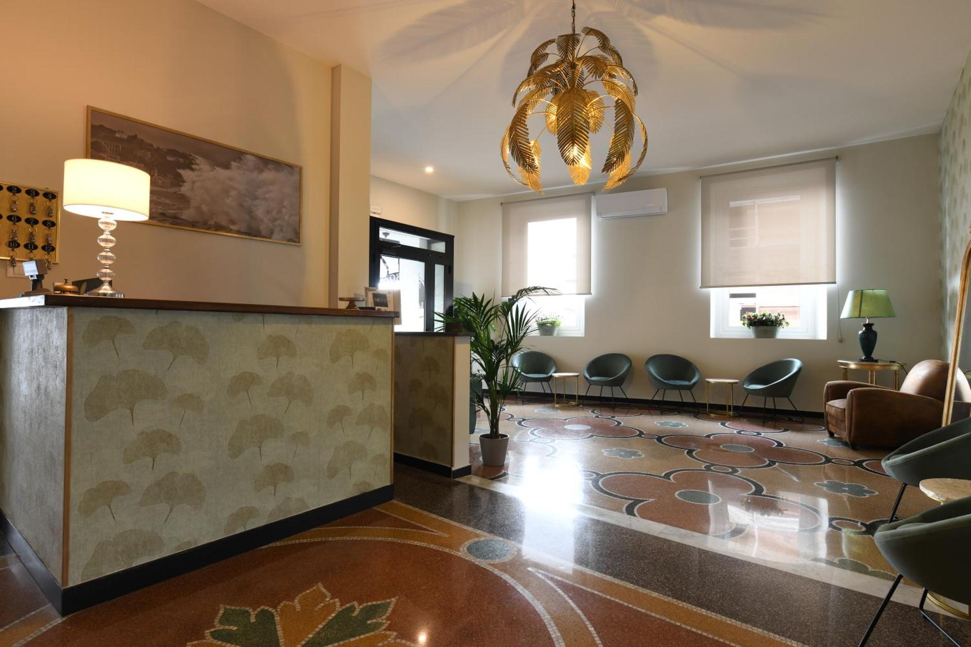 Hotel La Tavernetta Varazze Εξωτερικό φωτογραφία