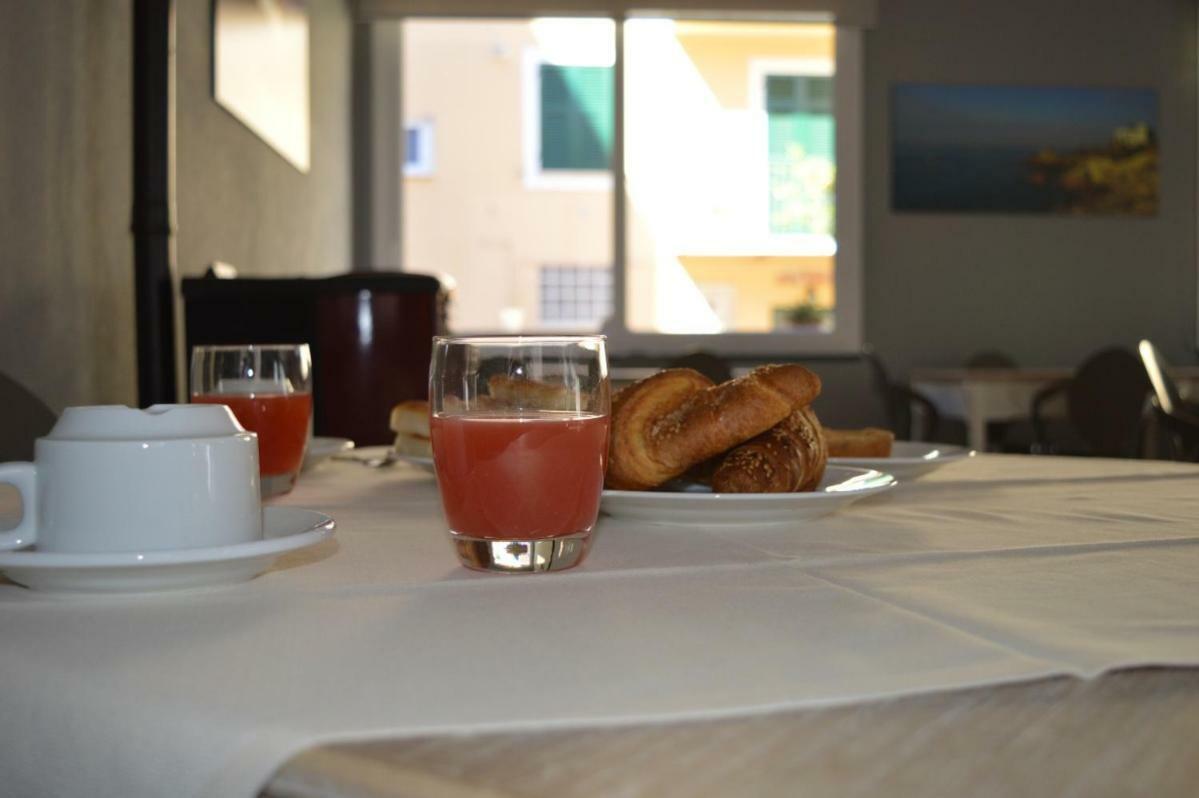 Hotel La Tavernetta Varazze Εξωτερικό φωτογραφία