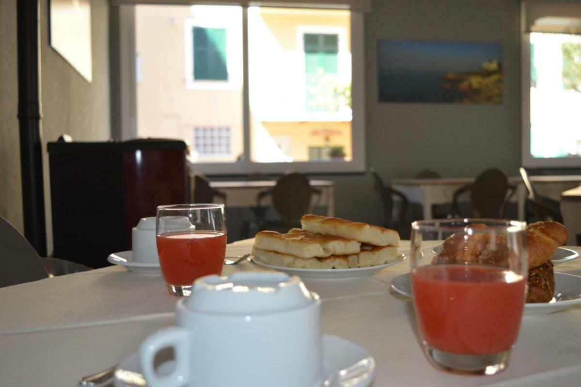 Hotel La Tavernetta Varazze Εξωτερικό φωτογραφία